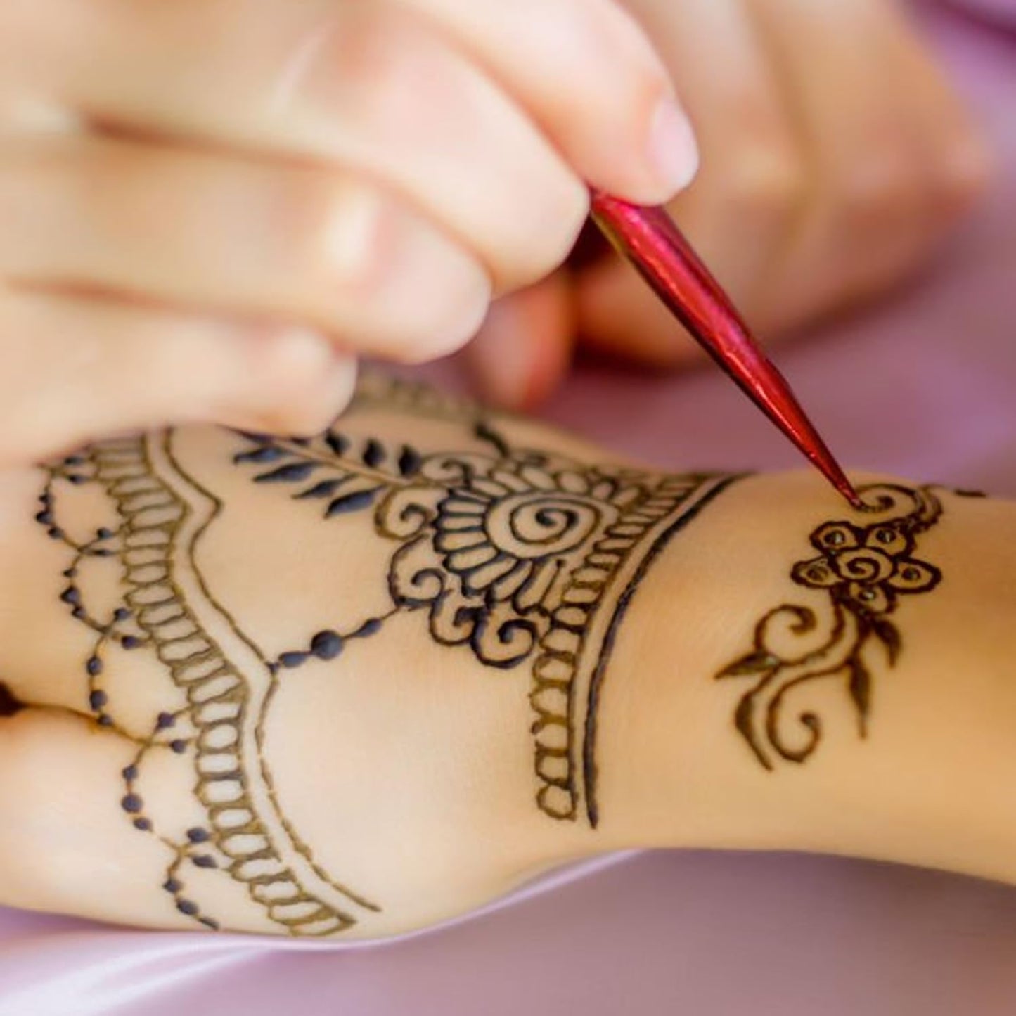 Sarthi 100% Natural Henna Mehendi  6x Paste Cones (Red-Brown) 250 g - No Mixture, No PPD - Skin-friendly & Safe - Perfect for Body Art & Traditional Designs